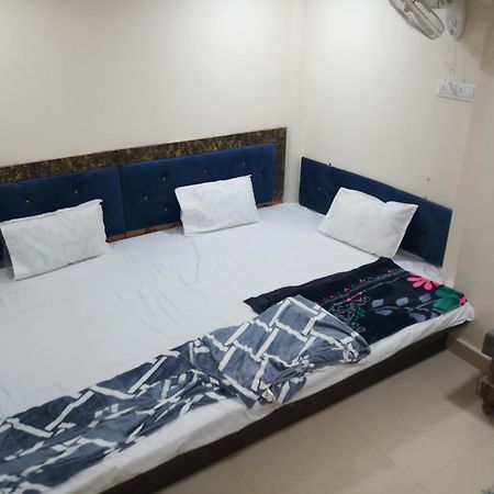 Hotel Blue Tower Inn Удджайн Экстерьер фото